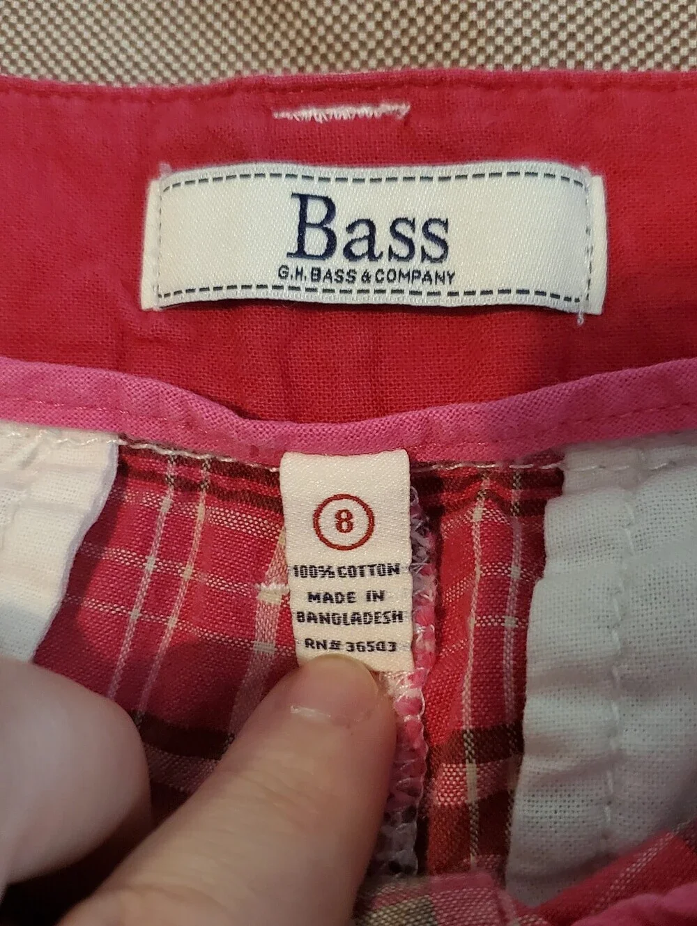GH Bass Womens Plaid Shorts Size 8 Pink White Black Mid Rise Flat Front Casual